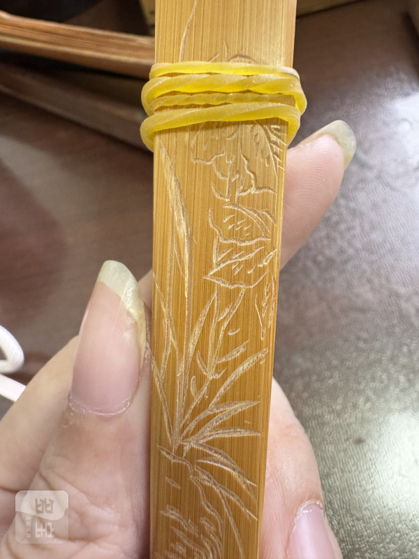 清 竹刻平湖秋月扇骨、花卉纹扇骨 - 图3